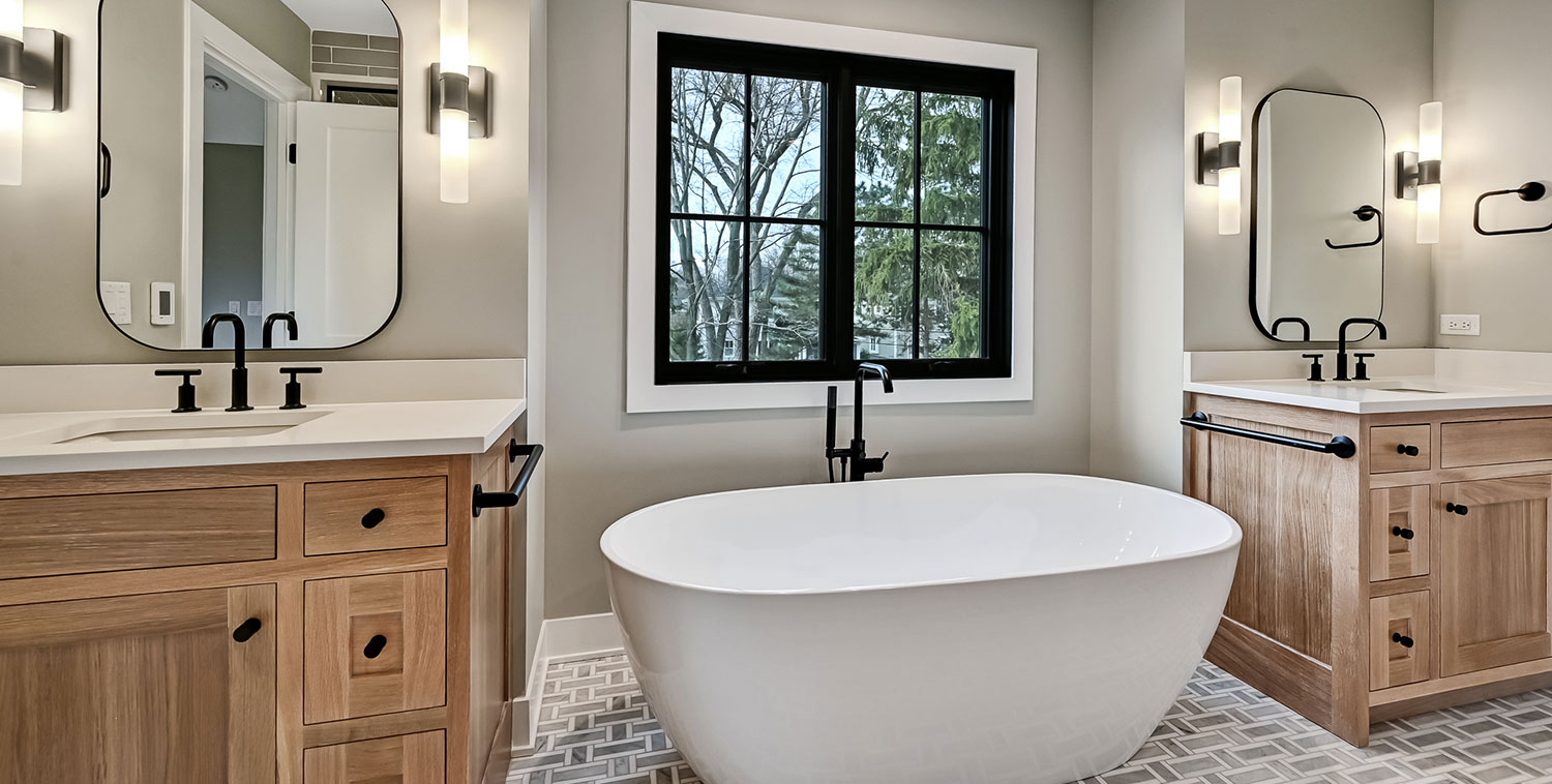 Luxury bathroom layout and design inspiration