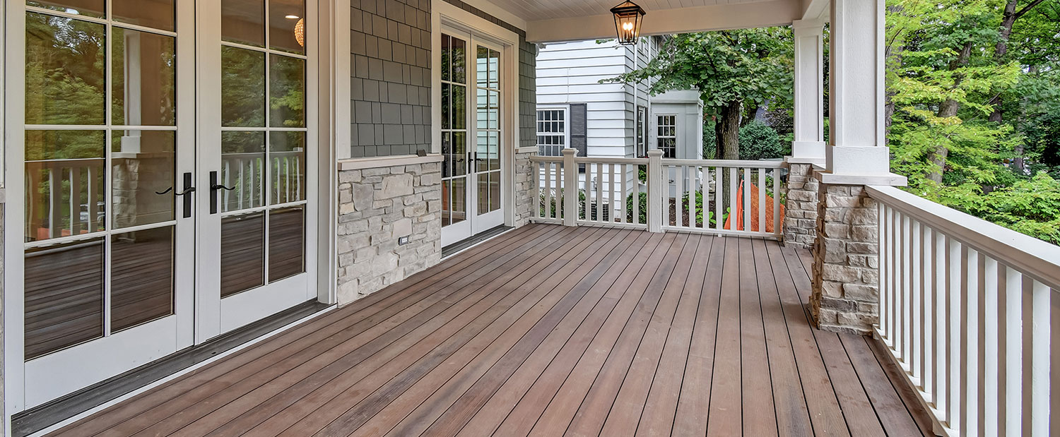 Custom deck project in Glen Ellyn IL by Rite-Way Custom Homes